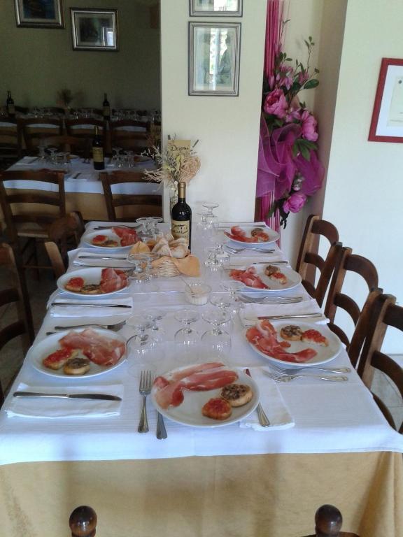 Agriturismo Rimaggiori Relaxing Country Home And Typical Italian Restaurant Barberino di Mugello Exterior photo